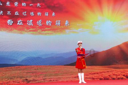 055大驱险遭撞击，95后女舵手勇往直前：干就完了！